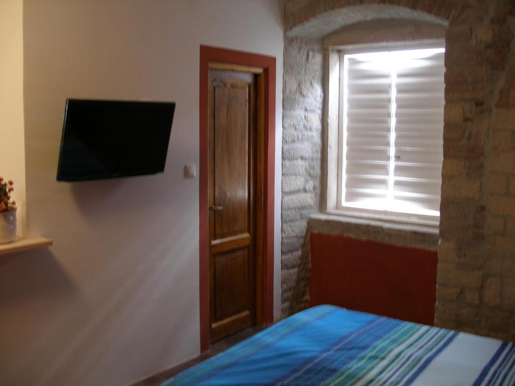 Apartments Madirazza Τρογκίρ Δωμάτιο φωτογραφία